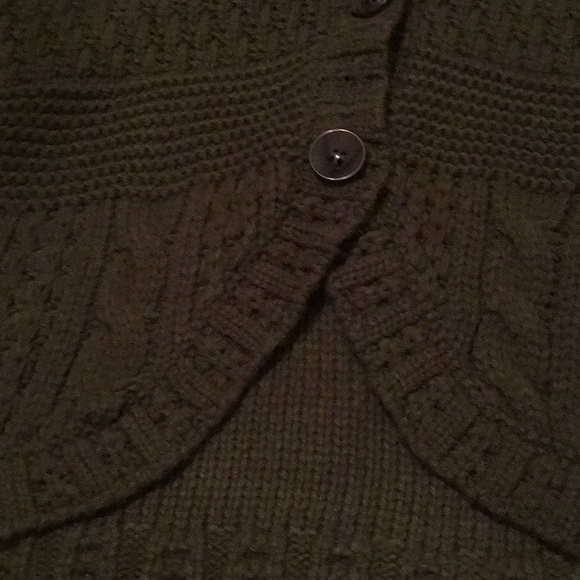 NWOT Green Sweater - Picture 3 of 5